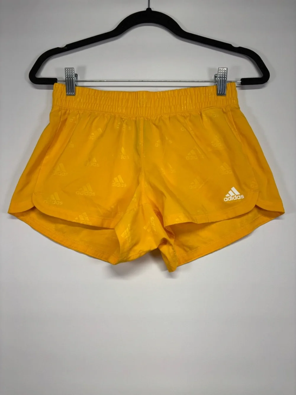 ✨Adidas AEROREADY Yellow Running Athletic Shorts XS - Picture 2 of 12